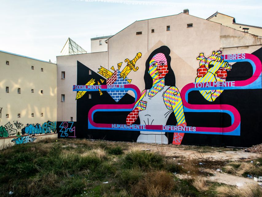 Madrid: Street Art Tour with Local Graffiti Hunter - Start at Teatro Valle Inclán: how to get there and what the first minutes feel like