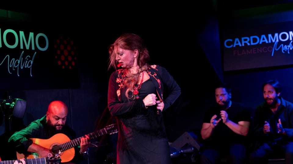 Madrid: Tablao Cardamomo Flamenco Show with 1 drink included - Entering Cardamomo in Madrid’s Las Letras neighborhood