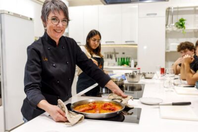 Madrid: Tapas & Paella Cooking Class with Expert Chef - Meeting Lola at Calle Valderribas 30: Easy Metro, Real-World Access