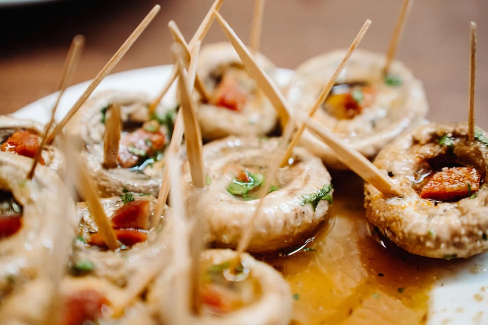 Madrid: Tapas, Taverns & History Tour - What You’ll Eat and Drink: Vermouth, Cider, Wine Cocktails, and Gambas al Ajillo