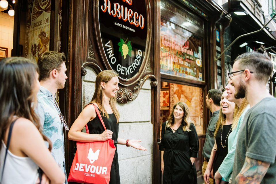 Madrid: Tapas, Taverns & History Tour - Final Stop at La Casa del Abuelo: A Classic Bar Open Since 1906