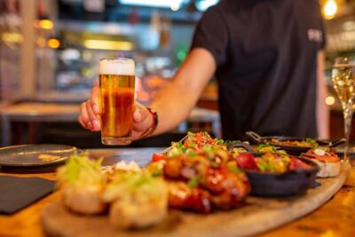 Madrid: Tapas & Wine Tour with Visit to a Rooftop - Las Letras: Quick Flavors and Easy Conversations