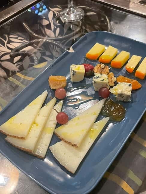 Madrid: Tapas & Wine Tour with Visit to a Rooftop - The Rooftop Finale: A Wine Stop with Serious Madrid Views