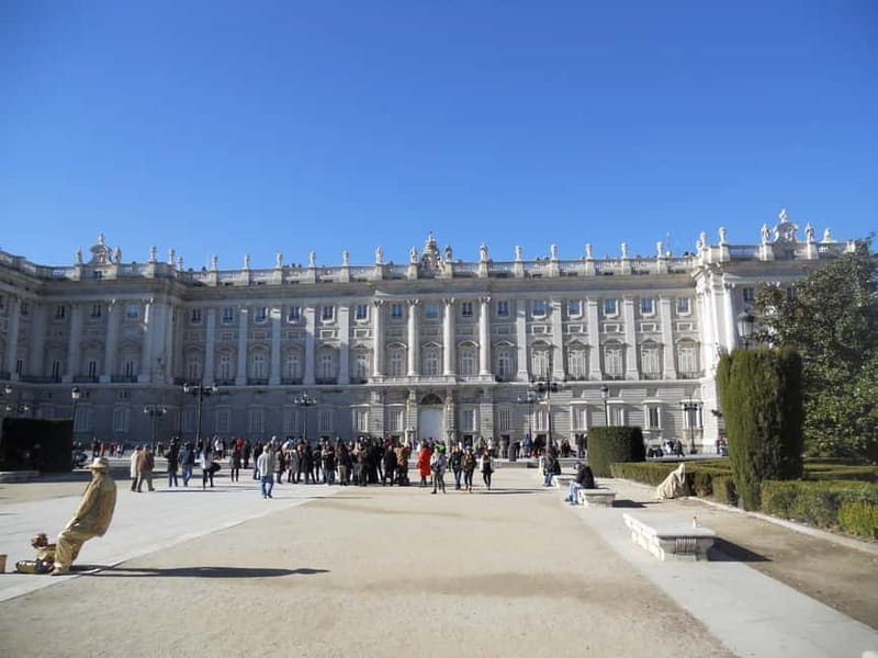 Madrid: Tour of the Historic City Center - Corpus Christi las Carboneras and Plaza de la Paja: the calm pause