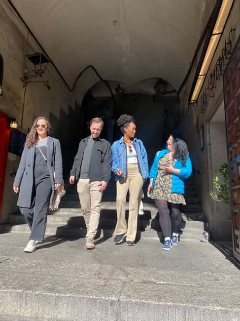 Madrid: Welcome to Madrid Guided Walking Tour - Finding your footing: where the tour begins and why it matters