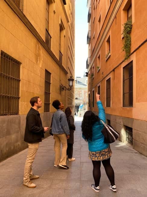 Madrid: Welcome to Madrid Guided Walking Tour - Old streets, “stand-in” history, and how Madrid became a capital