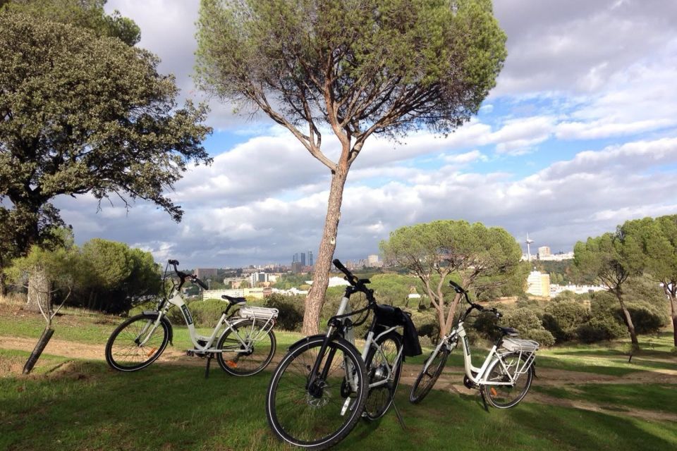 Madrid’s River Side & Casa de Campo Electric Bike Tour - From Plaza Mayor to Plaza de Oriente: Your Madrid Welcome Ride