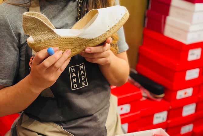 Make Authentic Espadrilles in Barcelona - The hands-on making: sitting at the workshop tables