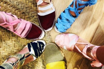 Make Authentic Espadrilles in Seville - Stop 1 on Calle Sierpes: the first 15 minutes with context
