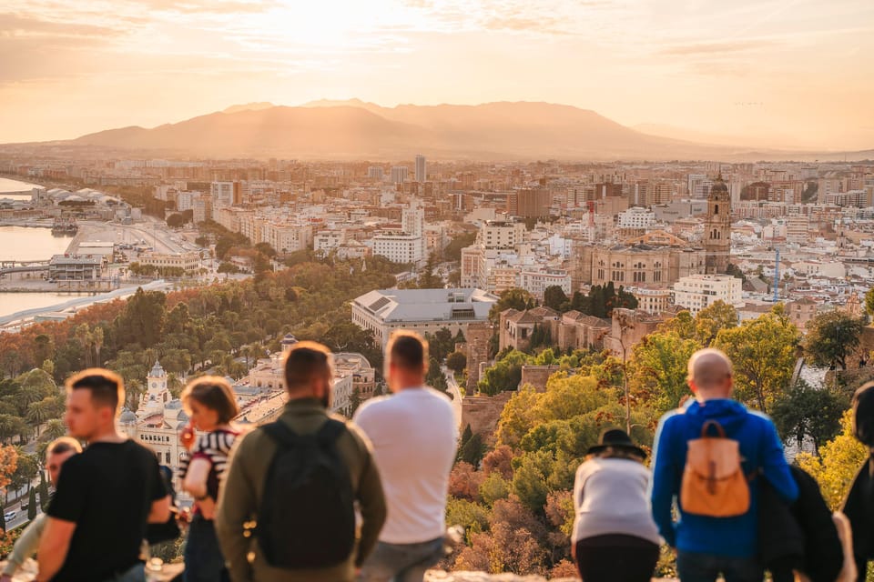 Málaga 1-hour by TukTuki: Essential and Private Tour - Mirador de Gibralfaro: The Best Payoff Per Minute