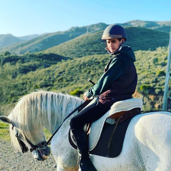 Malaga – 1-hour Horseback Riding Tour with a Local Guide through the Guadalhorce Valley - Meet Your Horse: Helmet-On Safety and Real Beginner Support
