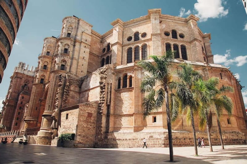 Málaga: 2-Hour Historical Center & Cathedral Tour - Quick hits before you go