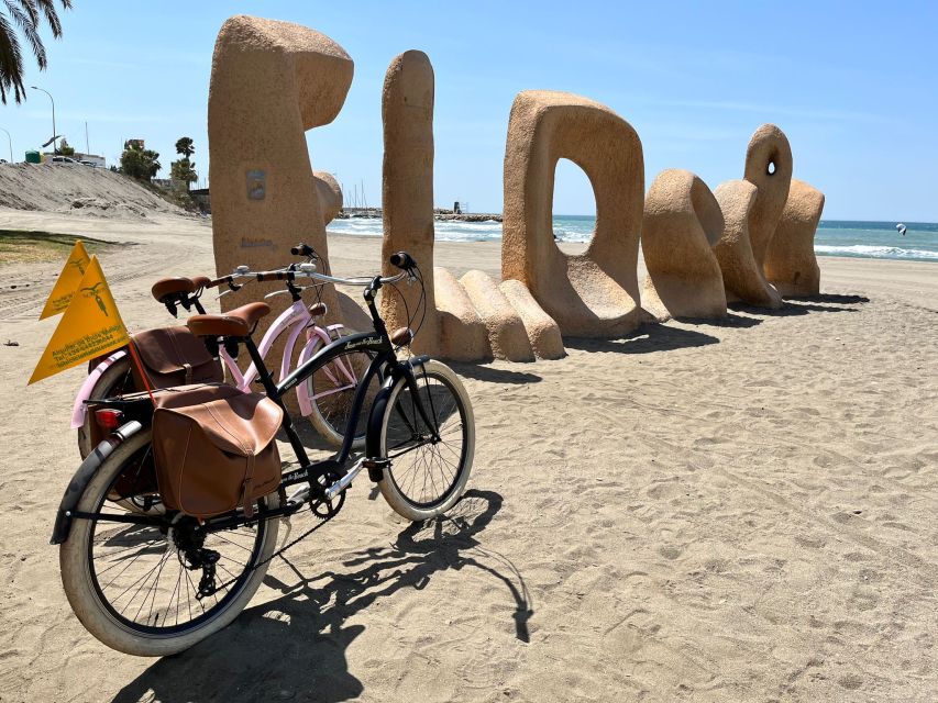 Malaga: Bike Rental for City Discovery Route & Beaches - Bike rental in Málaga: freedom on two wheels