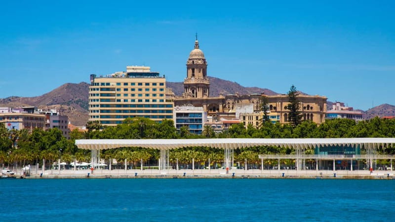 Malaga: Castle Hill and Fisherman Village E-Bike Tour - From city streets to the Picasso birthplace area