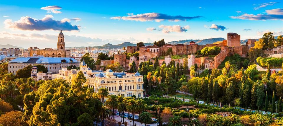 Málaga: Cathedral, Alcazaba, Roman Theater Walking Tour - Key highlights worth your attention