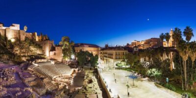 Málaga: Cathedral, Alcazaba, Roman Theater Walking Tour - Renaissance Cathedral of Malaga: what to notice on a short visit