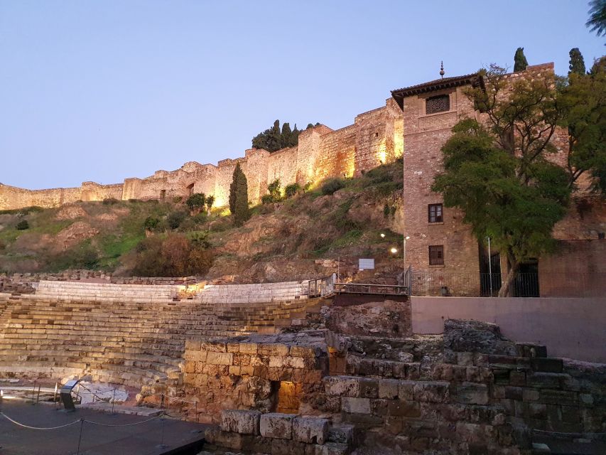 Málaga: Cathedral, Alcazaba, Roman Theater Walking Tour - Roman Theatre: ancient Málaga on your way to modern art streets