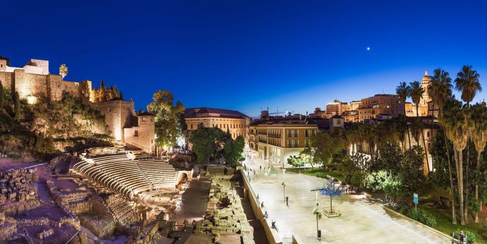 Málaga: Cathedral, Alcazaba, Roman Theater Walking Tour - Renaissance Cathedral of Malaga: what to notice on a short visit