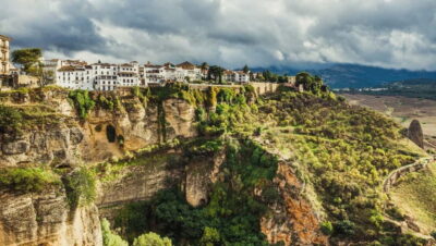 Málaga & Costa del Sol: Ronda and Setenil de las Bodegas - How I’d spend your hour in Setenil (without turning it into a race)