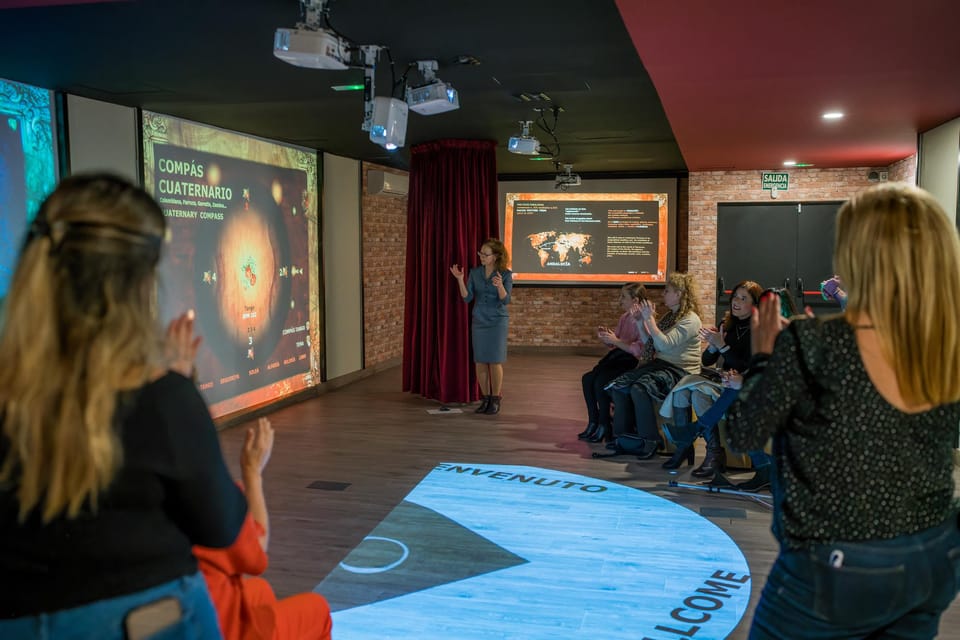Málaga: Flamenco Course 4pm + 1-Hour Show, 3 Tapas and Drink - Should You Book This Málaga Flamenco Course + Show?