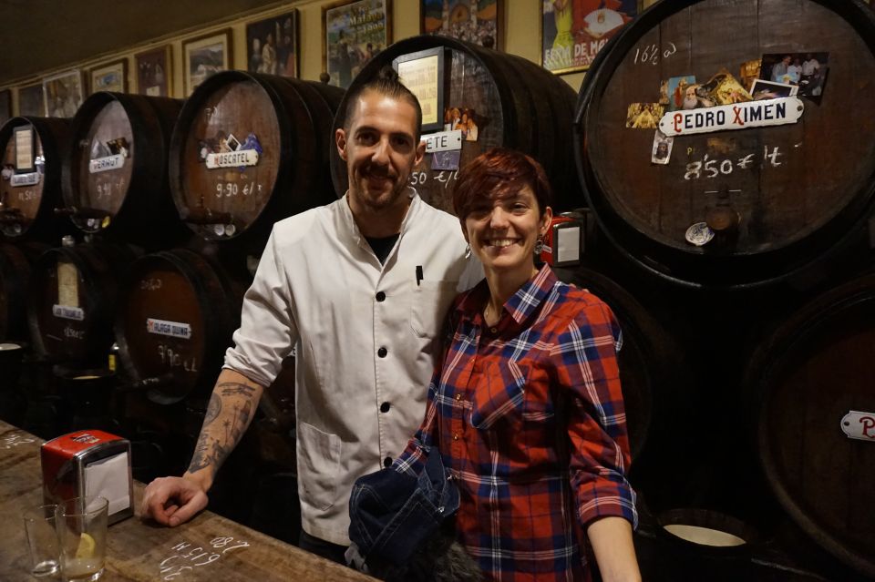 Malaga: Flamenco, Tapas, and Wine Tour - Stop 2: Malagueños-style tasting with wine and the next batch of tapas