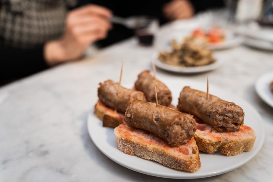 Malaga: Food Tour with Local Guide, Tapas, and Drinks - Why Malaga Works So Well for a Walking Tapas Tour