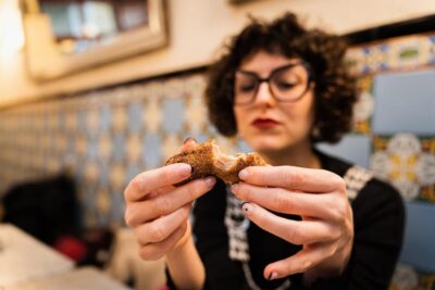 Malaga: Food Tour with Local Guide, Tapas, and Drinks - From Atarazanas to Calle Marqués de Larios: How the Route Feels