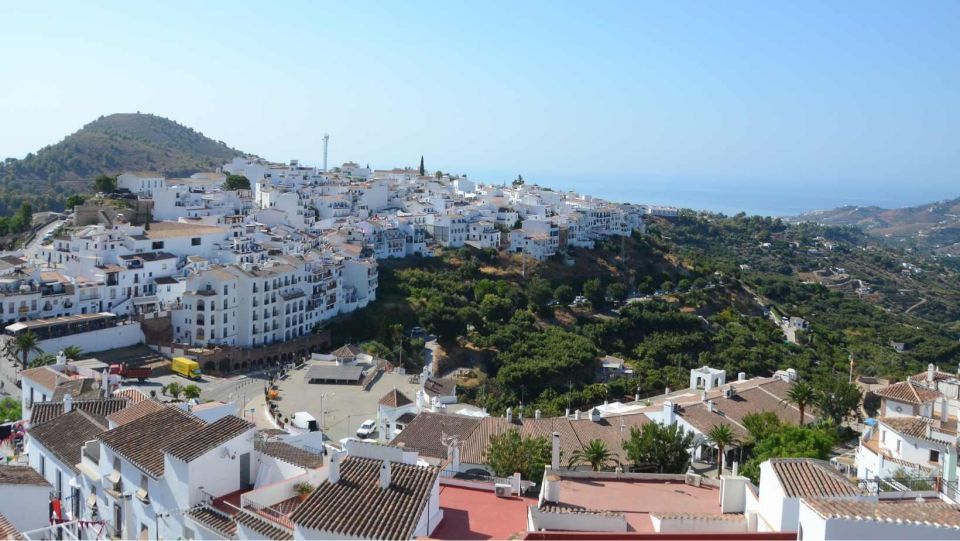 Malaga: Frigiliana & Nerja Tour with Local Product Tastings - Nerja free time: Balcony of Europe and coastal walking