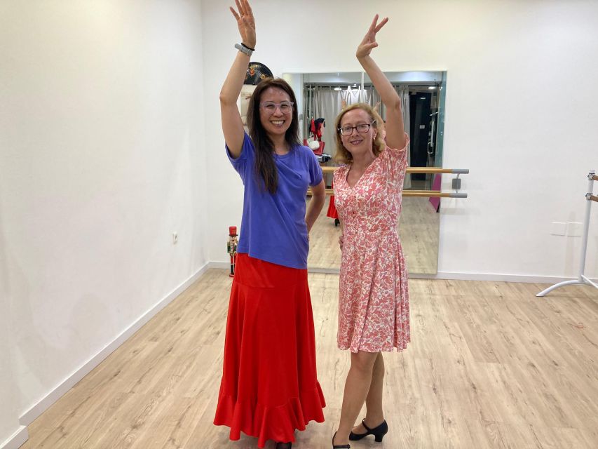 Málaga: Learn to dance flamenco rumba in 45 minutes - Flamenco rumba in 45 minutes: the real goal