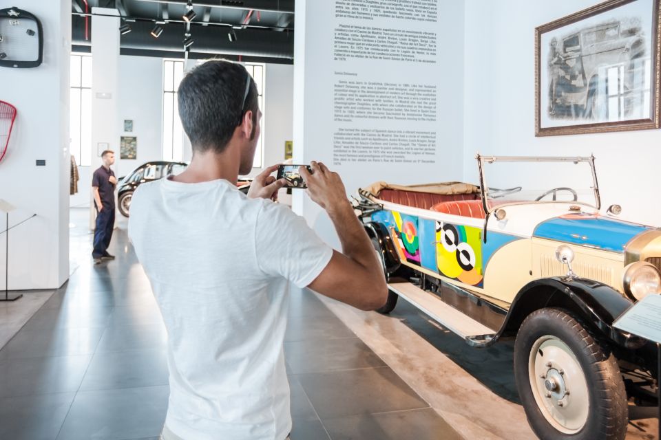 Málaga: Museo del Automóvil y la Moda Ticket - The popular-car gallery that resets the scale