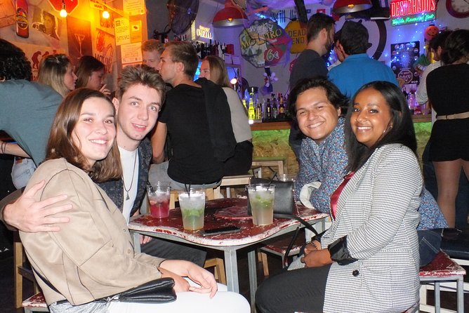 Malaga Nightlife Pub Crawl Tour with Drinks and Clubs Entry - Guide style and how to get the best experience from the host