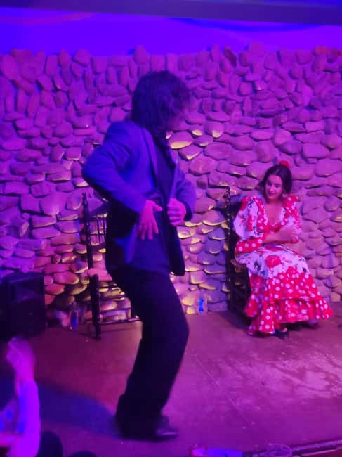 Malaga: PREMIUM TAPAS TOUR Paella, Tapas, Winery & Flamenco - Who this tapas and flamenco tour suits best (and who should skip it)