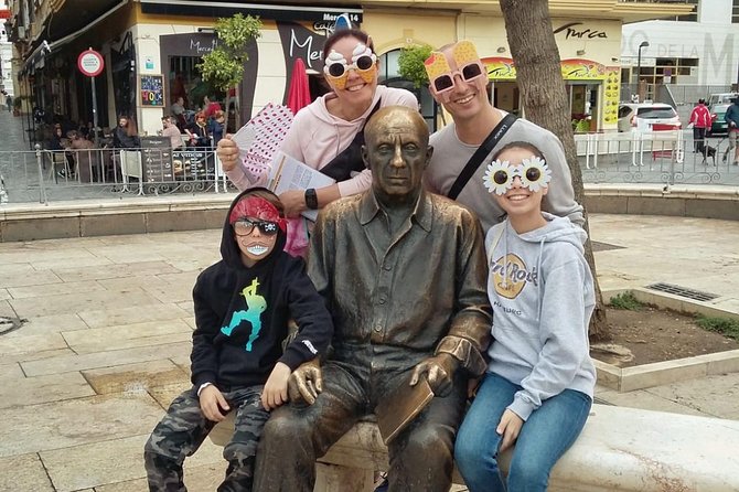 Málaga: Private Sightseeing Treasure Hunt - Why This Málaga Treasure Hunt Feels Different From a Standard Tour