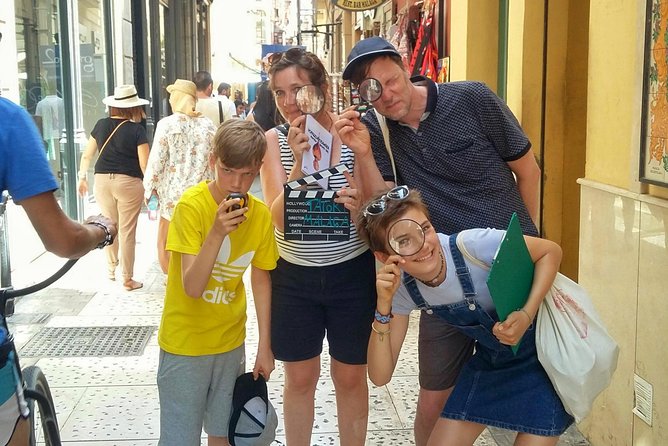 Málaga: Private Sightseeing Treasure Hunt - Meeting at Plaza de la Constitución and Finishing in a Handy Central Spot