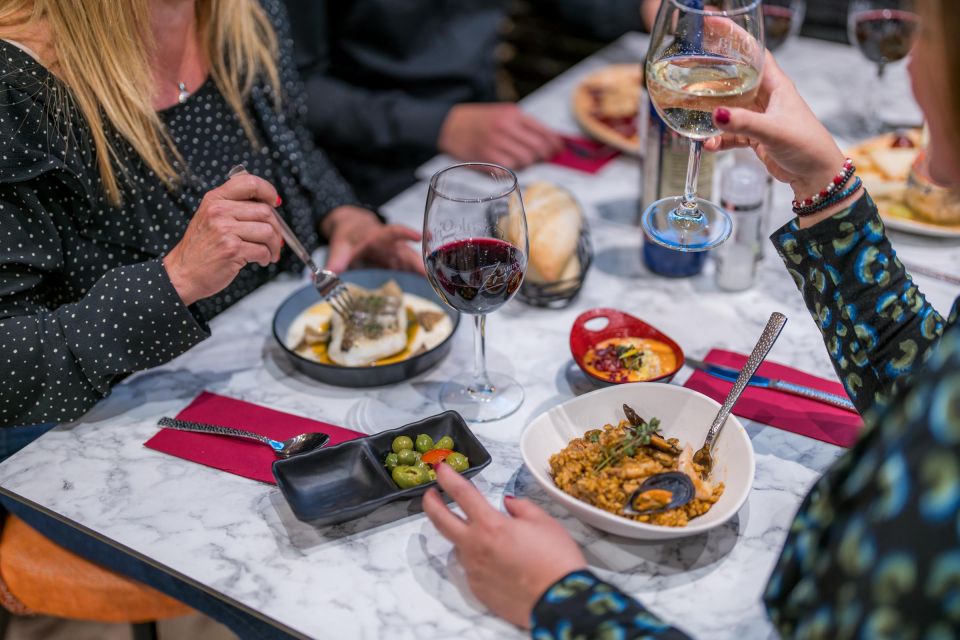Malaga: Show and Food at Alegría Flamenco and Restaurant - The menu experience: Andalusian flavors that feel planned