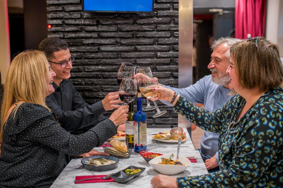 Malaga: Show and Food at Alegría Flamenco and Restaurant - What you get for the $67 price (and where it can change)