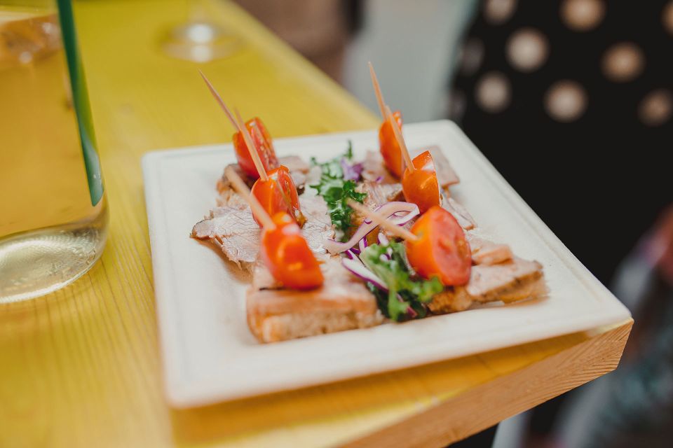 Malaga: Tapas Crawl - Finding CAC Málaga and starting with a clean head