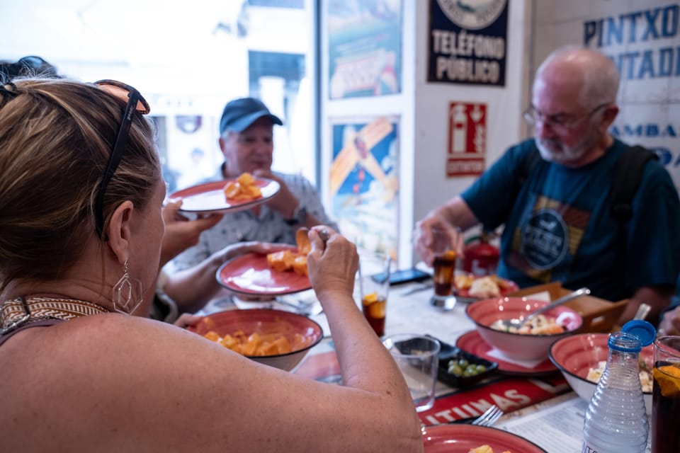 Malaga: Taste-of-Spain Walking Food Tour - The 7 tapas and drinks: what this really means for your appetite