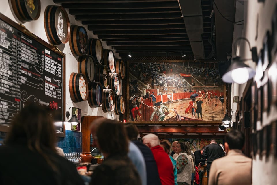 Málaga: Traditional Andalusian Tapas and Wine Tour - Why this Málaga tapas-and-wine tour feels smarter than a random bar crawl