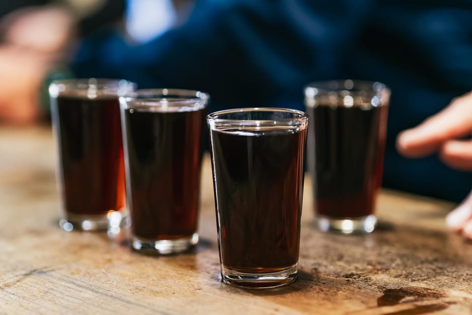 Málaga: Traditional Andalusian Tapas and Wine Tour - The final tavern stop: vermouth as a real Andalusian ritual
