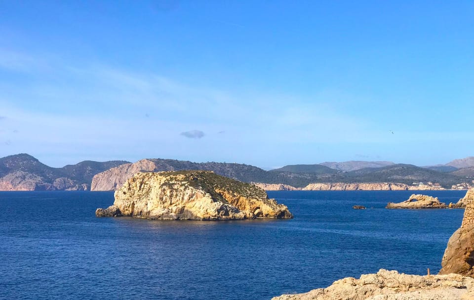 Mallorca: 2-Hour Coastline & Malgrat Islands Catamaran Tour - Key Things You’ll Actually Notice on This Catamaran Tour