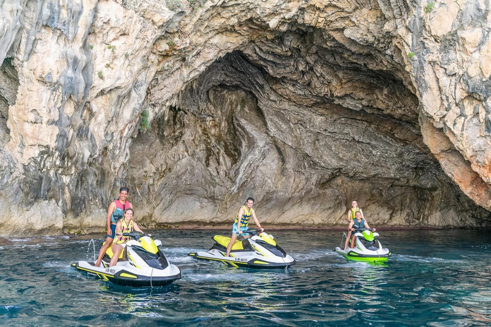 Mallorca Alcudia: Jack Sparrow Cave Jet Ski Tour - Entering the day at Alcudiajets (and what to expect in the first 30 minutes)