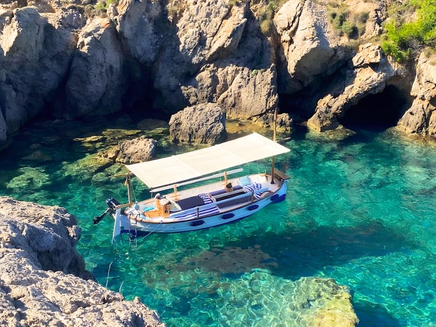 Mallorca: Alcudia, Private Boat Tour. - Getting to Port of Bonaire without stress