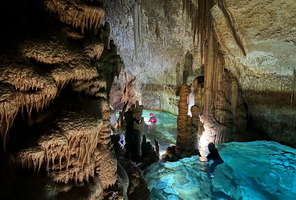 Mallorca: Aquatic Cave Exploration Guided Tour - Swimming and floating among cave lakes: when the day slows down