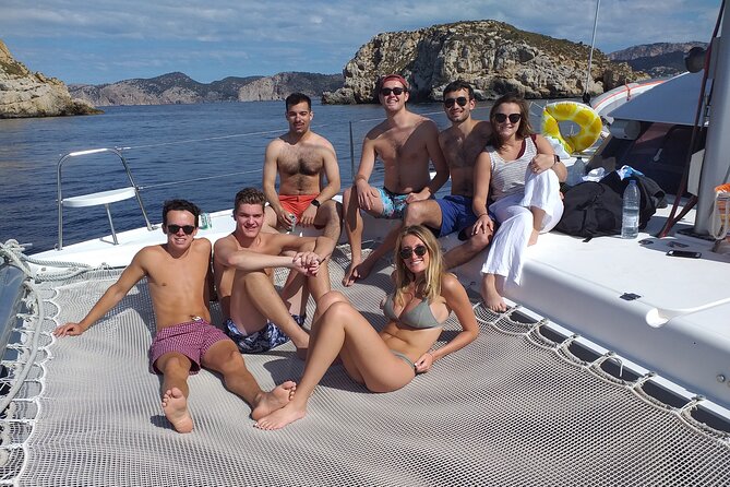 Mallorca Catamaran Small Group Cruise with Tapas 4-hours - Cocktails and drinks: what you pay for and what you get