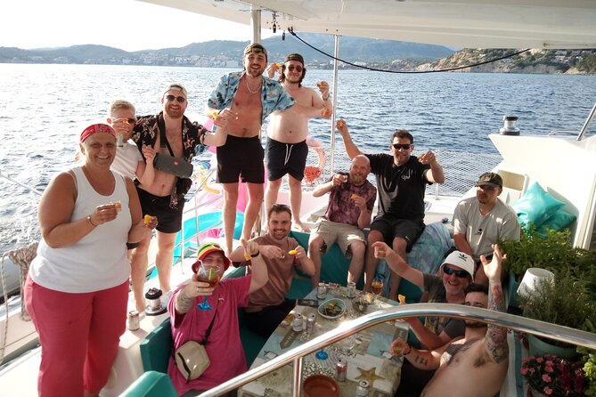 Mallorca Catamaran Small Group Cruise with Tapas 4-hours - Price and value: why $131.81 feels fair here