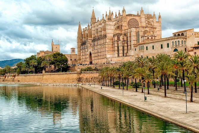 Mallorca Full Day Tour by Train, Tram and Boat - The boat ride: A scenic connector, but rough seas can change the rhythm