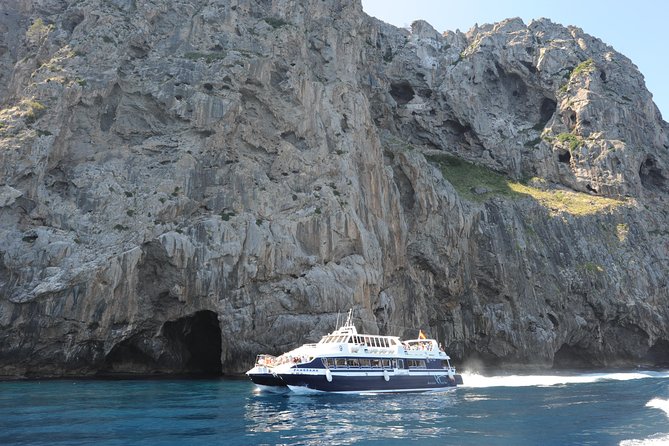Mallorca in One Day Sightseeing Tour with Boat Ride and Vintage Train - The MA 2141 road to Sa Calobra: where the bus turns into a roller coaster