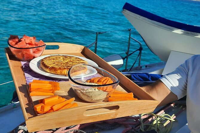Mallorca Sailing Adventure with Snorkeling, Snacks & Drinks - Snorkeling and SUP: the “bring less, do more” package