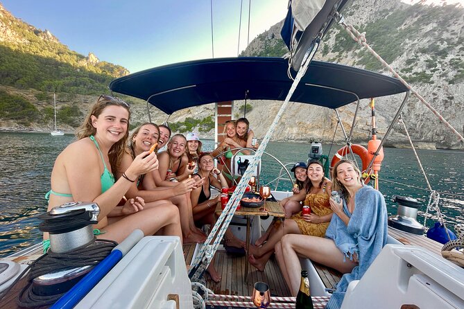 Mallorca sailing tour with tapas and wine - Your 4-hour route: what the day looks like stop by stop